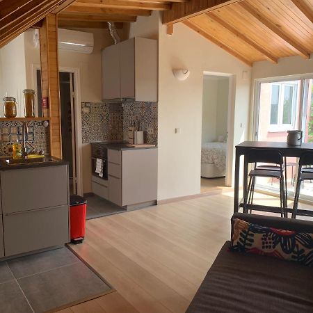 Apartment2 With Terrace And A View Near Amoreiras Lisbon Bagian luar foto