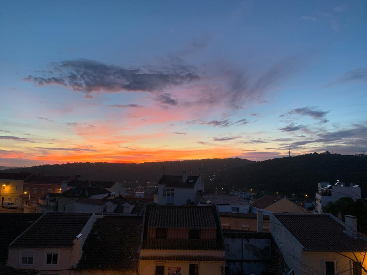 Apartment2 With Terrace And A View Near Amoreiras Lisbon Bagian luar foto
